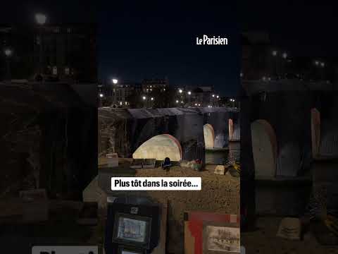 Sur le Pont Neuf, la caverne de JR gonfle #paris #shorts thumbnail