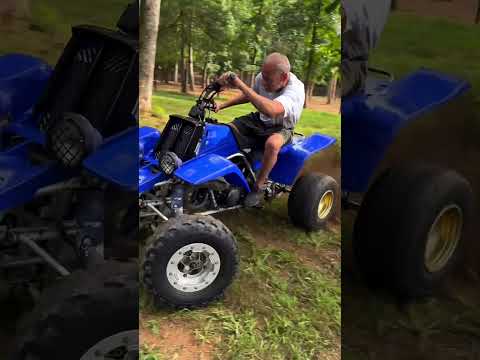 Abuelos en Motocicletas thumbnail
