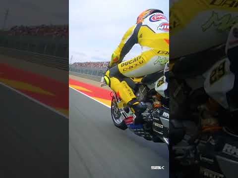 Bautista's double overtake 🔝 | 2025 #AragonWorldSBK 🇪🇸 thumbnail