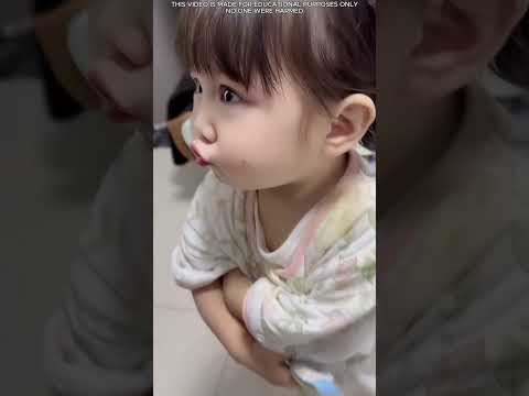 ? استياء الابنة الصغيرة ودهشة الأب thumbnail