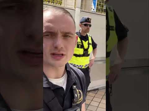 FrihetsNytt attackeras av sju poliser under Natomötet! thumbnail