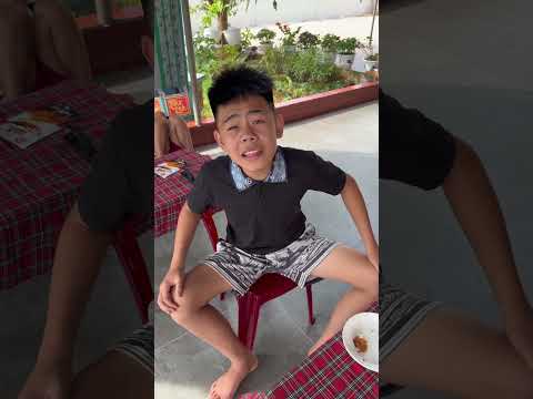 Bữa ăn bất ổn | Tippi Vips #tippitv thumbnail