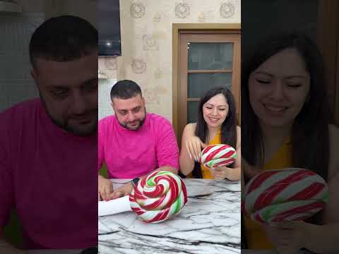 OMG Two huge lollipops!😱 #shorts Best video by MoniLina thumbnail