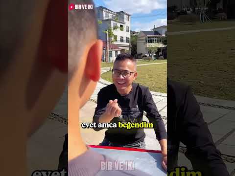 Zavallı Çocuğa Devasa Şekerli Sürpriz! 😲🍭 thumbnail
