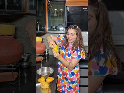 आम 🥭 का रस बनाया🥳 #youtubeshorts #shorts #mango #shortvideos #kajalsoni @Kajalsoni_vlogs thumbnail