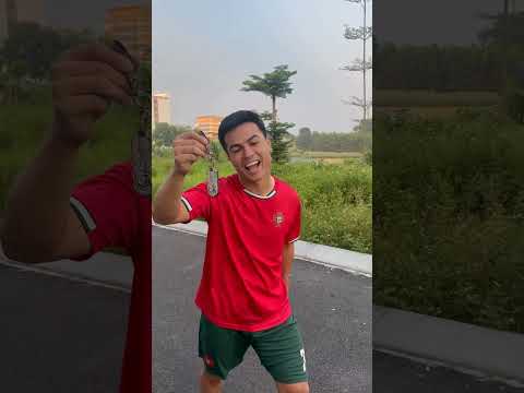 The driver's actions were unacceptable #ronaldo #messi #kindness thumbnail