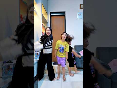Ketika sendiri vs berkumpul #shorts #viral #comedy thumbnail