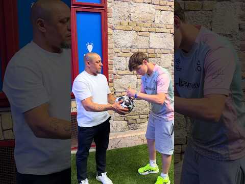 ROBERTO CARLOS IS A FAN OF ME??😂 #UCLFinal @P@PlayStation thumbnail