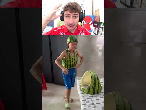 Çocuk KARPUZ 'dan KIYAFET YAPIYOR? 🧐🍉👕👖 thumbnail