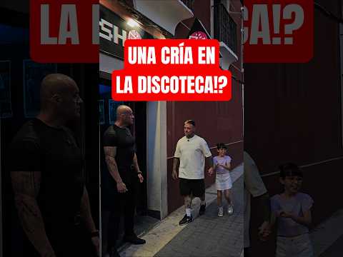 Una cría en la discoteca! #bouncerpower #gofundme #viral #discoteca #elportero #shorts #viralshorts thumbnail