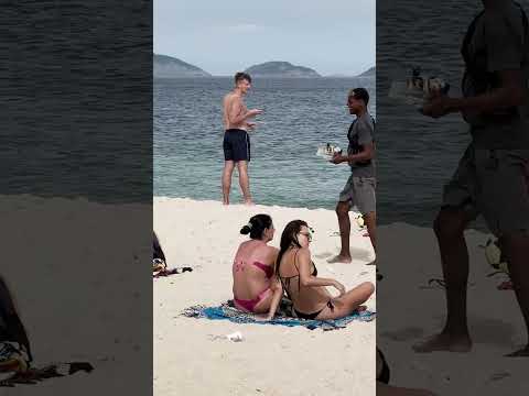 🇧🇷 Nice day at Leblon beach thumbnail