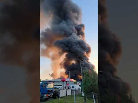 AKCJA GASNICZA PRZY HALI W PLOCKU thumbnail