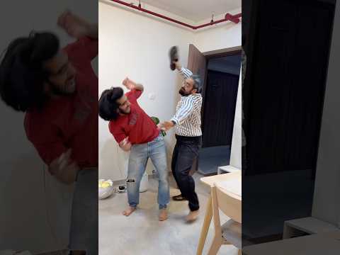 Kis kis ke sath esa hua hai? #shorts #youtube #funny #trend #comedy #memes #viral #explore #dance thumbnail