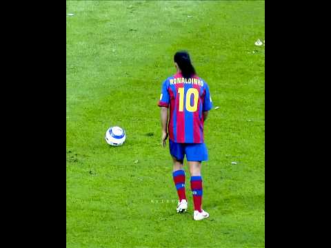 Ronaldinho 200IQ Free Kicks ?? thumbnail