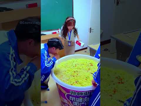 🤣 استدعت ولي الأمر فجالها المدير thumbnail