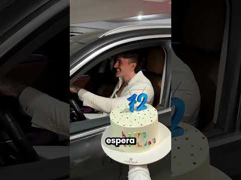 Este Chico No Sabe Cuántos Años Cumple 😂🎂 thumbnail