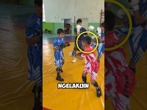 jangan pernah remehin cowok berkacamata 🤯 thumbnail