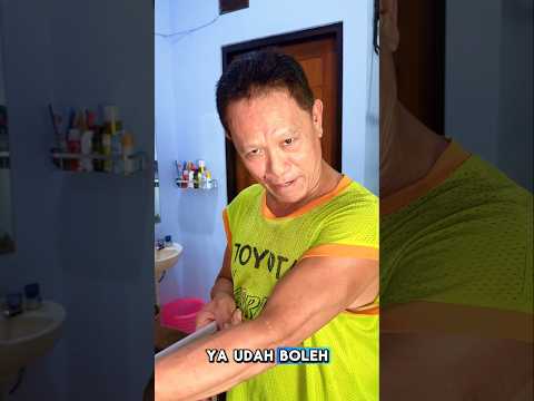 BAJUNYA KOK BISA BERUBAH? #drama #lucu #komedi #hiburan #mainan thumbnail