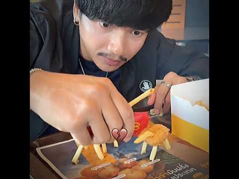 เห็นไดโนเสาร์มั้ย😅 #ลองดู #ไดโนเสาร์ #mcdonalds #ฝากติดตาม #ช่องยูทูป #พี่นนท์ #เอ็นจอยคับผม #viral thumbnail