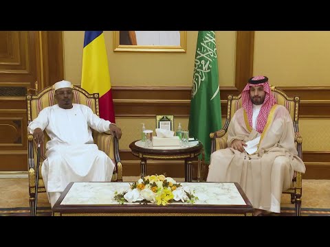ولي العهد يلتقي في الديوان الملكي بقصر منى رئيس تشاد thumbnail