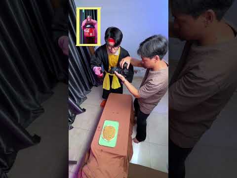 [bts] Sự thật sau cú đá thần sầu ấy là... #meoxanh #ohnoteam #cosplay #parody thumbnail