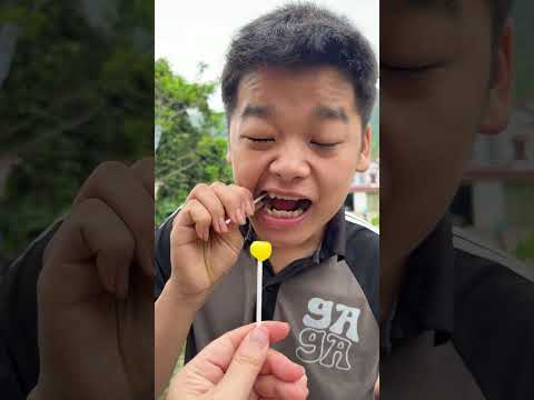 Kẹo mút kiến đen vs Kem Socola Cái Nào Tốt Hơn Cho Mùa Hè thumbnail