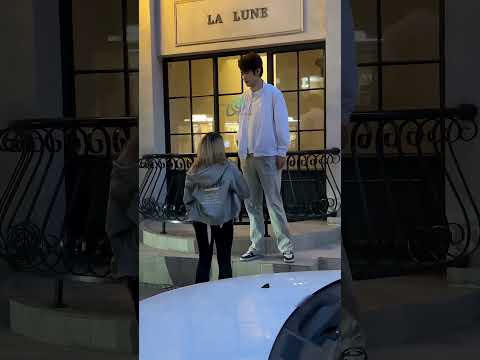 الاخت القصيرة كان عندها خطة ذكية تمقلب اخوها الطويل !! #shorts thumbnail