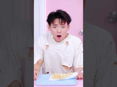 Chocolate snack combination, everyone should try making it! 😂 🍫 🍿 #taihoa #viral #shorts thumbnail