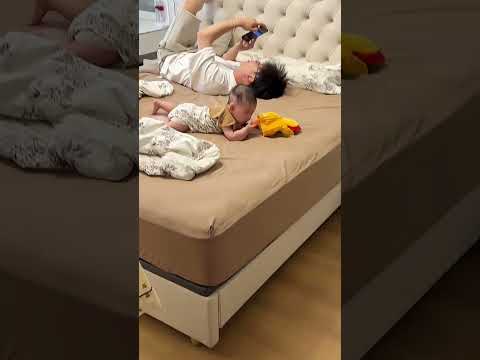 给大家表演一个超绝变脸！#搞笑 #套路#情侣 thumbnail