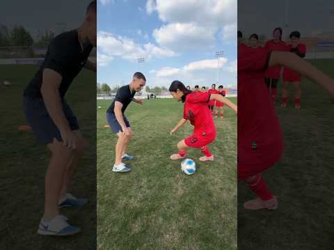 ¿ME HUMILLARÁ ESTE EQUIPO DE FUTBOL FEMENINO A CAÑOS? thumbnail