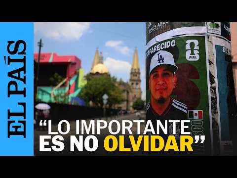 MUNDIAL 2026: Colectivos pegan carteles de búsqueda con formato de estampas mundialistas #shorts thumbnail
