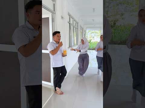 Mau ngambil ciki babeh? Mana bisa!!🤪 #funny #comedy thumbnail