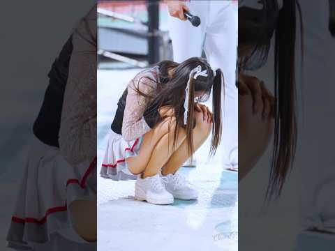 나 혼자 아웃송 ㅋㅋ 이서윤 치어리더 Lee Seo-Yun cheerleader ktwiz thumbnail
