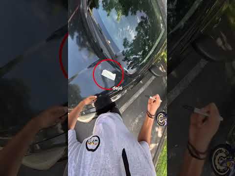 El ciclista chocó contra el auto y luego... thumbnail