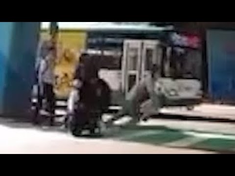 【車禍影片】希望行人沒有大礙（2026.05.26 新北市三重區重新路三段 thumbnail