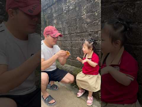 Ơ con ăn kiểu gì vậy #funny thumbnail