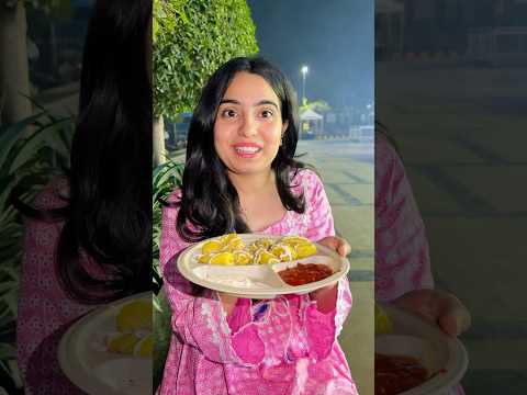 Kisne zyada momos khaye ? 🤔 #priyalkukreja #shorts #ytshorts thumbnail