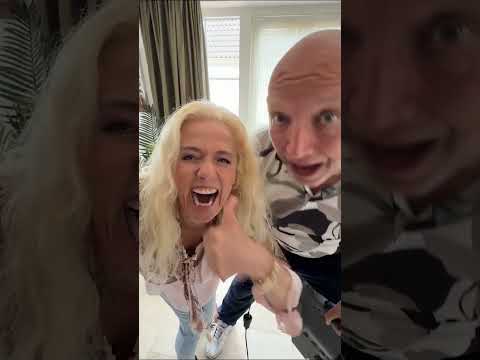 Huiswerk is zo overdreven... gewoon lekker vloggen! 🤳😁 #Vlogmania  #NPOZapp   #Zapp  #vlog thumbnail