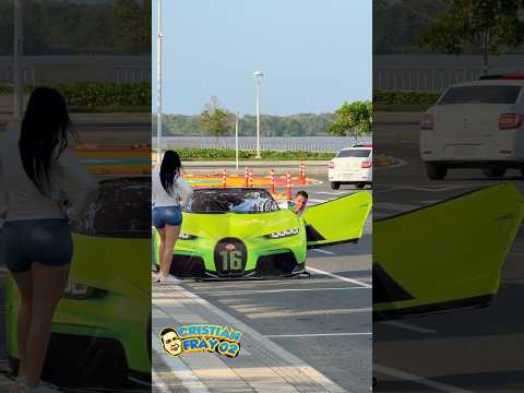 Interested woman 👱🏻‍♀️💸 / fake bugatti . #viralvideo #prank #comedy #bugatti thumbnail