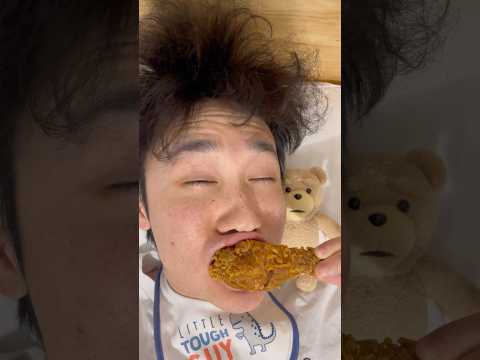 When your friend eats his food next to you thumbnail
