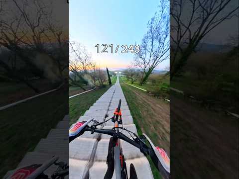 How many could you ride? #bike #stariset #paris thumbnail
