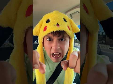 Cuando de PEQUEÑO JUEGAS que CONDUCES…🤣🚗 #humor #comedia #roblox thumbnail