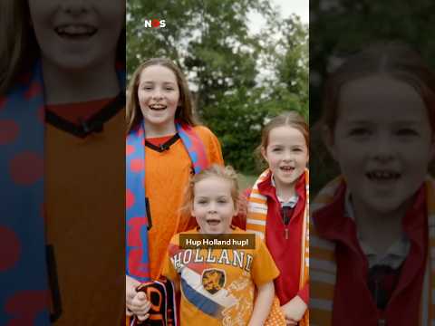 Amerikaanse kinderen supporten Nederland tijdens WK Voetbal thumbnail
