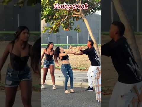Funny prank😂#funny #funnyprank#foryou#funnyvideos#haha thumbnail