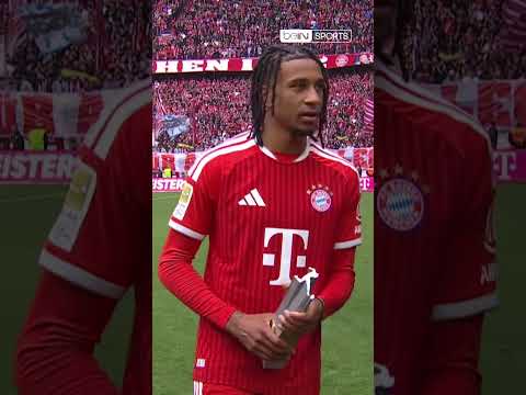 ?? Michael Olise reçoit son trophée de joueur de la saison en Bundesliga ! thumbnail