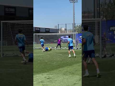 João was this close 🤏 #shorts #fcbarcelona #cancelo thumbnail