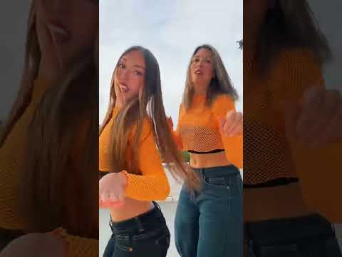 a que hora viste el #baile #trend #amigas thumbnail