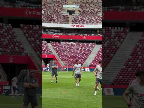 URBAN PODAJE DO LEWANDOWSKIEGO #SHORTS thumbnail