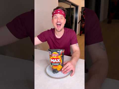 How did MOM PUT SALAD into CHIPS BAG?😭❤️😅~ CHEFKOUDY thumbnail
