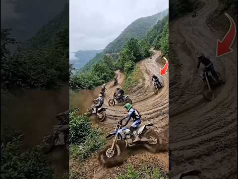 Hujan menghancurkannya… mereka membangunnya kembali dengan cepat 😱 thumbnail